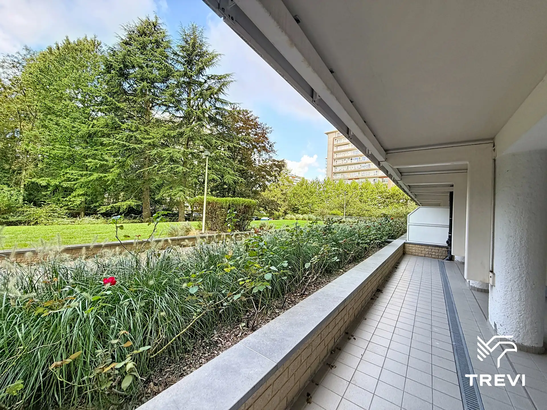 WATERMAAL-BOSVOORDE – Schitterend opgefrist 1-slpk + terras! foto 10