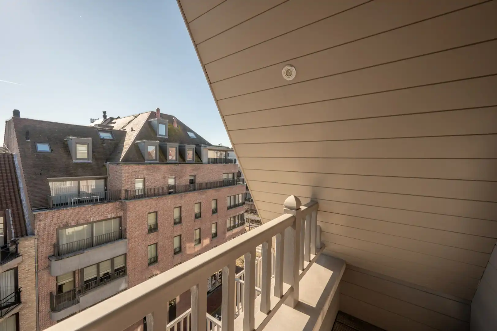 Duplexappartement met zonnige terrassen, 3 slk's en dubbele parking in de residentie  foto 12