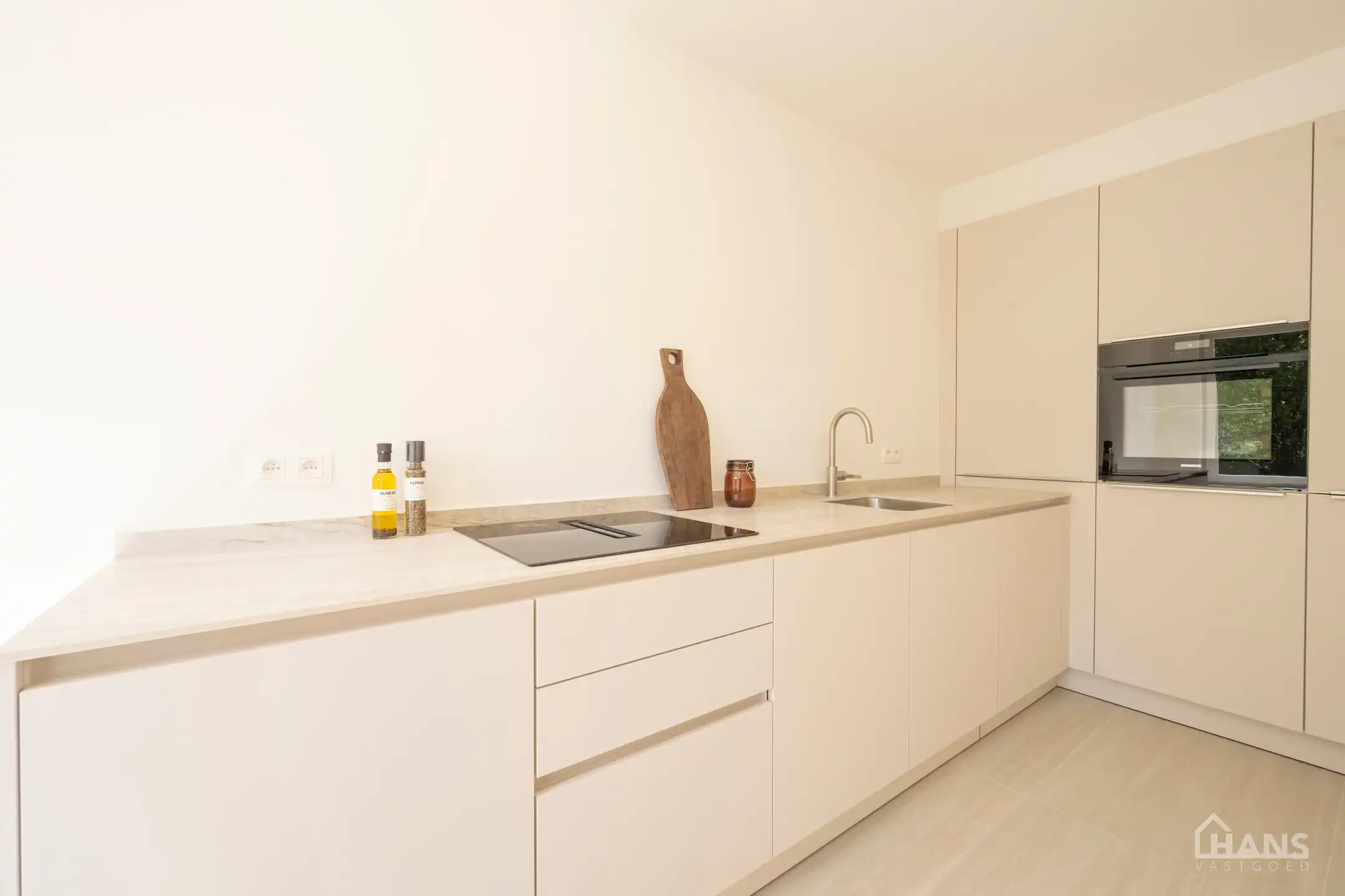 Gerenoveerd appartement foto 9