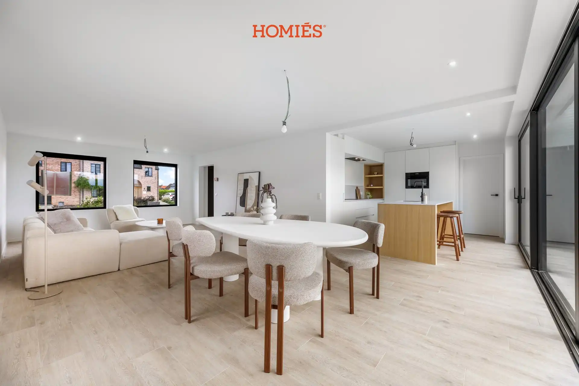Volledig gerenoveerde woning met 4 slaapkamers foto 11