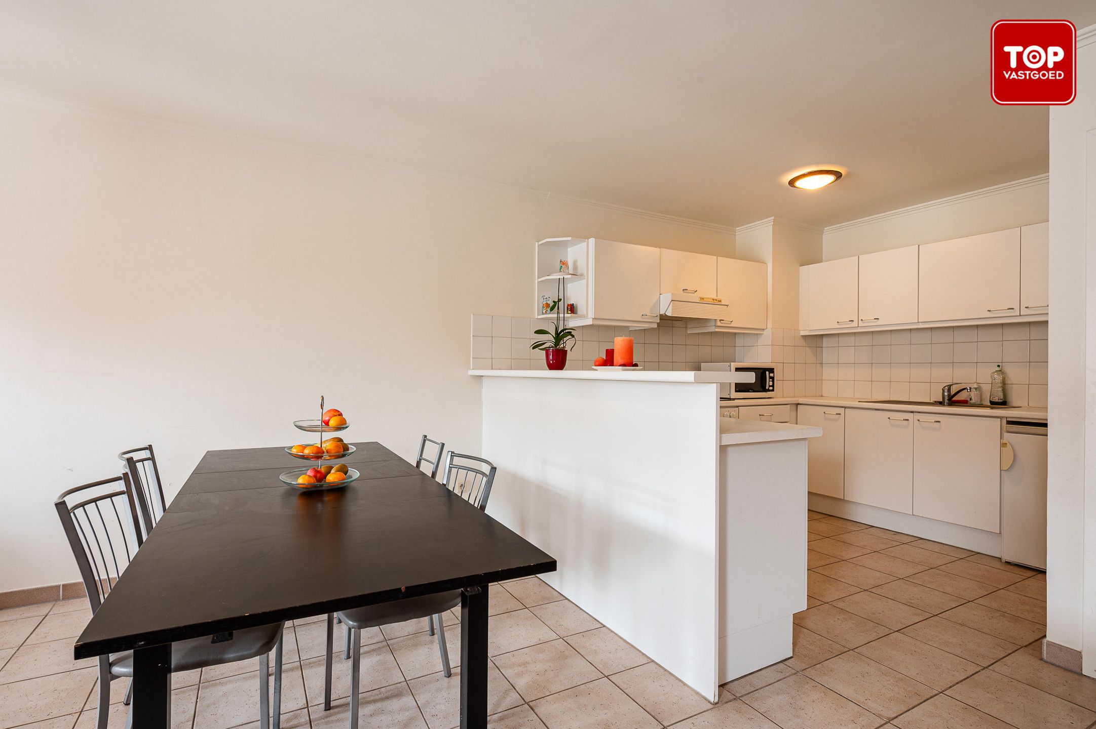 Instapklaar appartement met 2 slaapkamers in Waarschoot foto 4