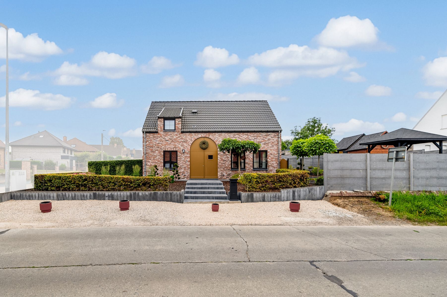 Recente (2020) open bebouwing met tuin en 3 slaapkamers foto 29