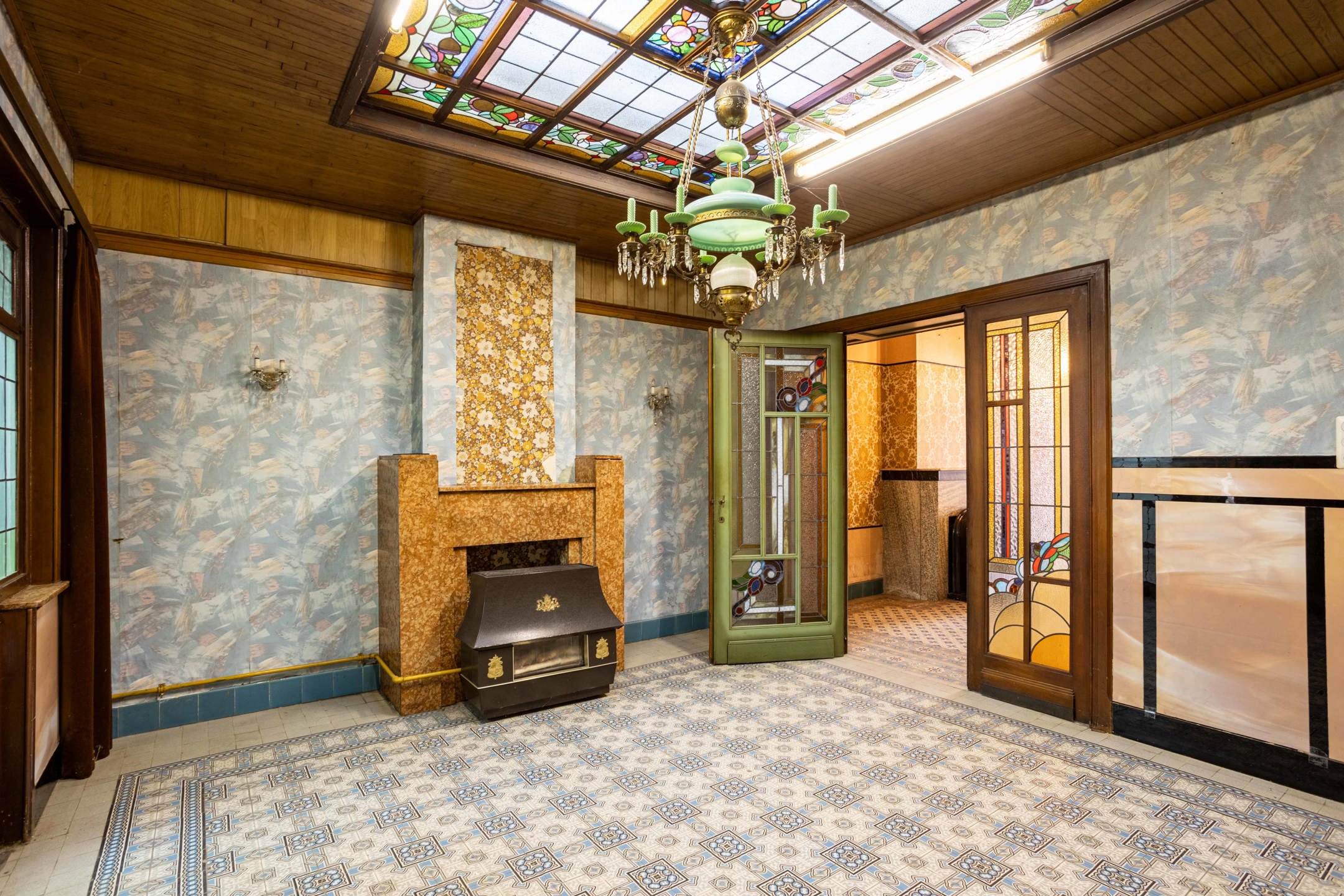 Authentieke woning met 4 slaapkamers te koop in Ronse foto 9