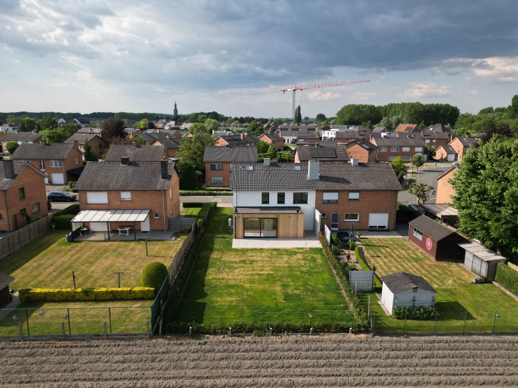 Hoogwaardig gerenoveerde gezinswoning met 4 slaapkamers en landelijke zichten – nabij station Hansbeke foto 11