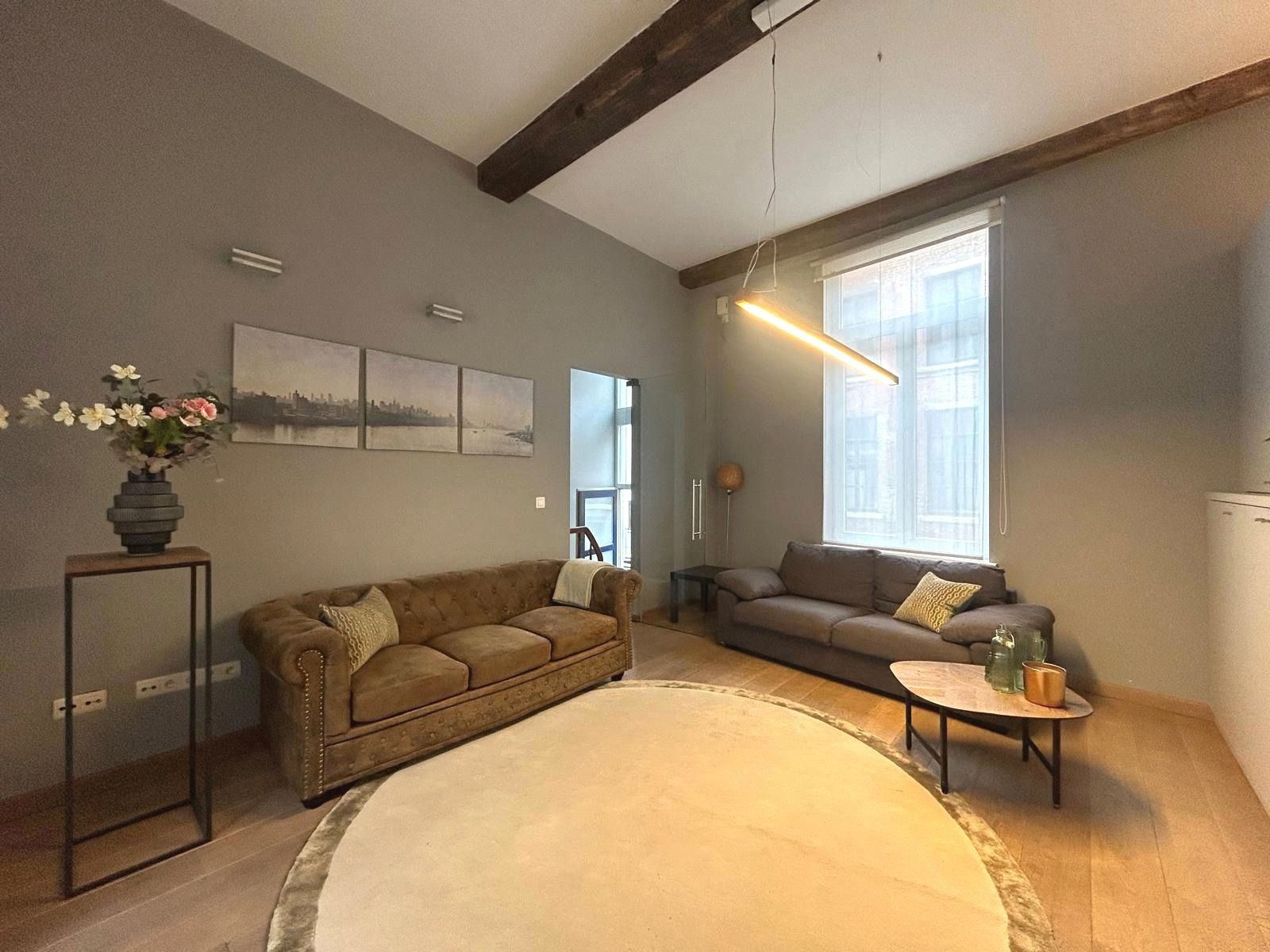 Bemeubelde woning nabij Vismarkt foto 3