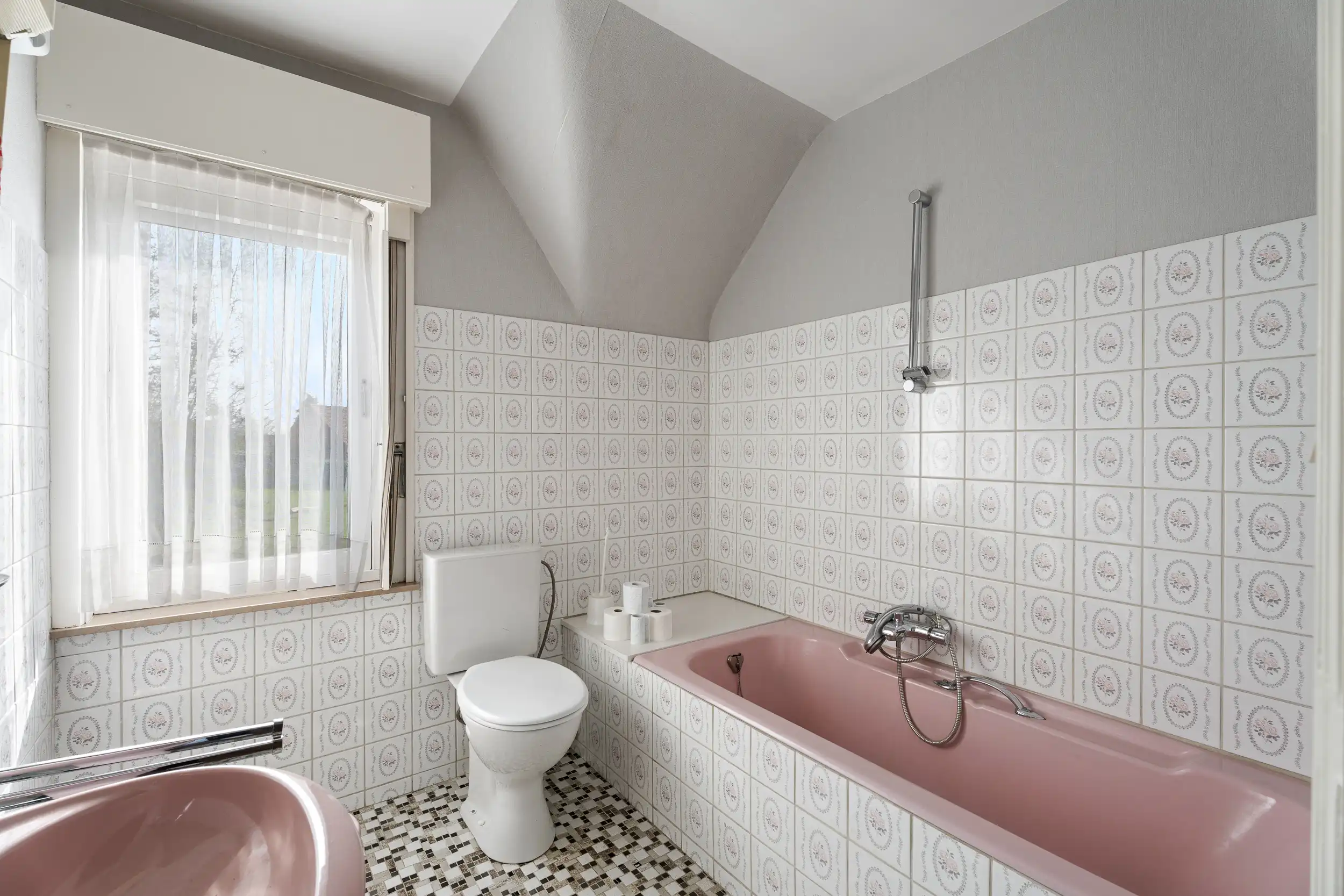 Karaktervolle woning met zonnige tuin in uniek Machelen foto 10