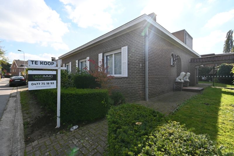 Vrijstaande woning met 3 slaapkamers (mogelijkheid tot 5!) op topligging te Merelbeke! foto 2