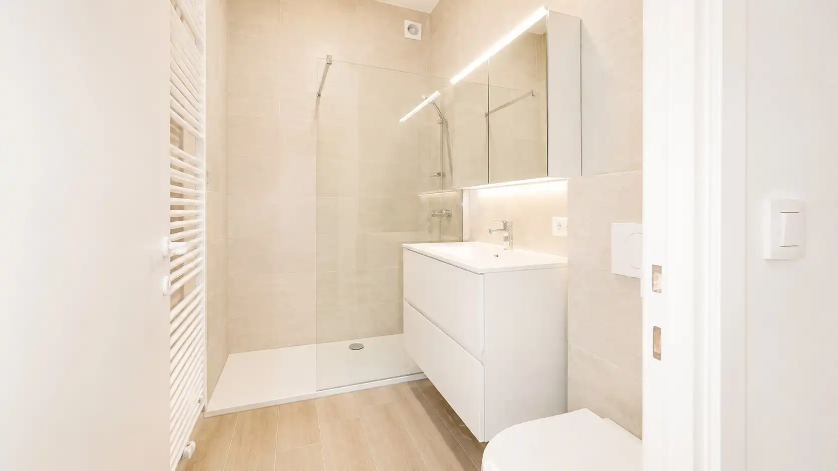 Gerenoveerd gelijkvloers appartement te Zele  foto 4