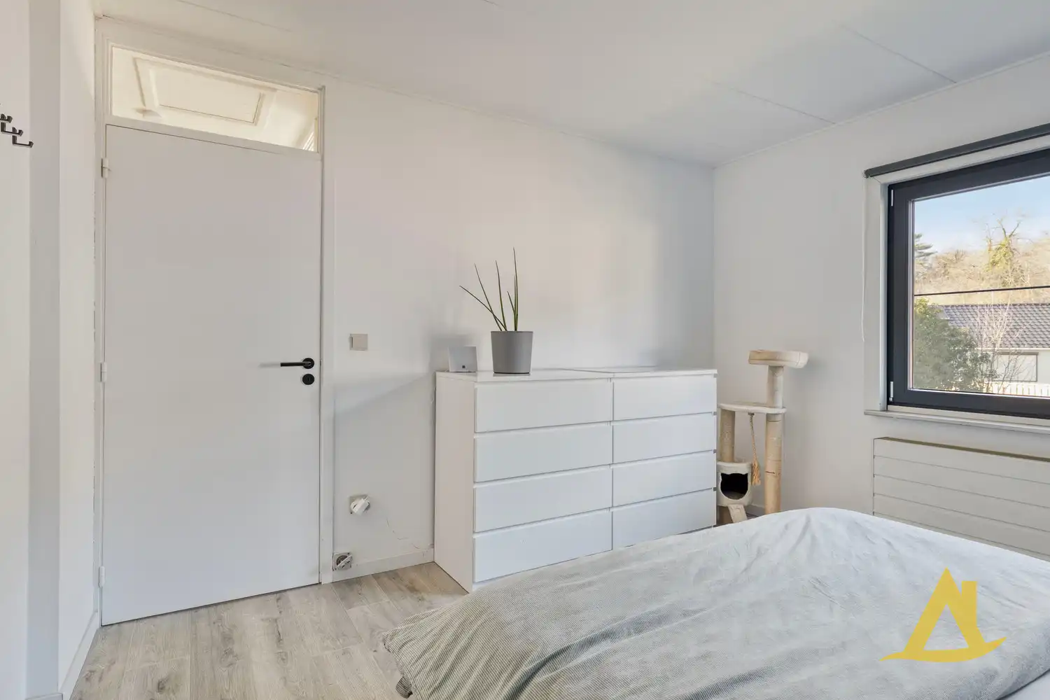 ZEER RUSTIG GELEGEN, INSTAPKLARE HOB, TE LUMMEN! foto 30