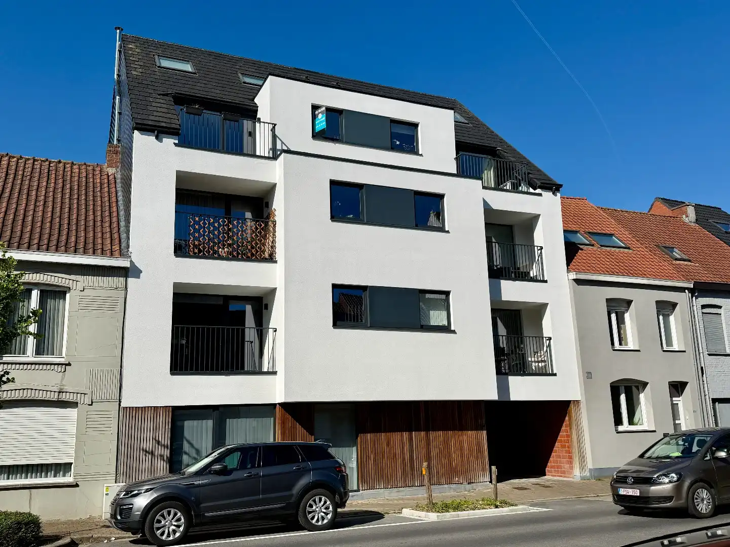 Centraal gelegen duplex appartement met 3 slaapkamers foto {{pictureIndex}}