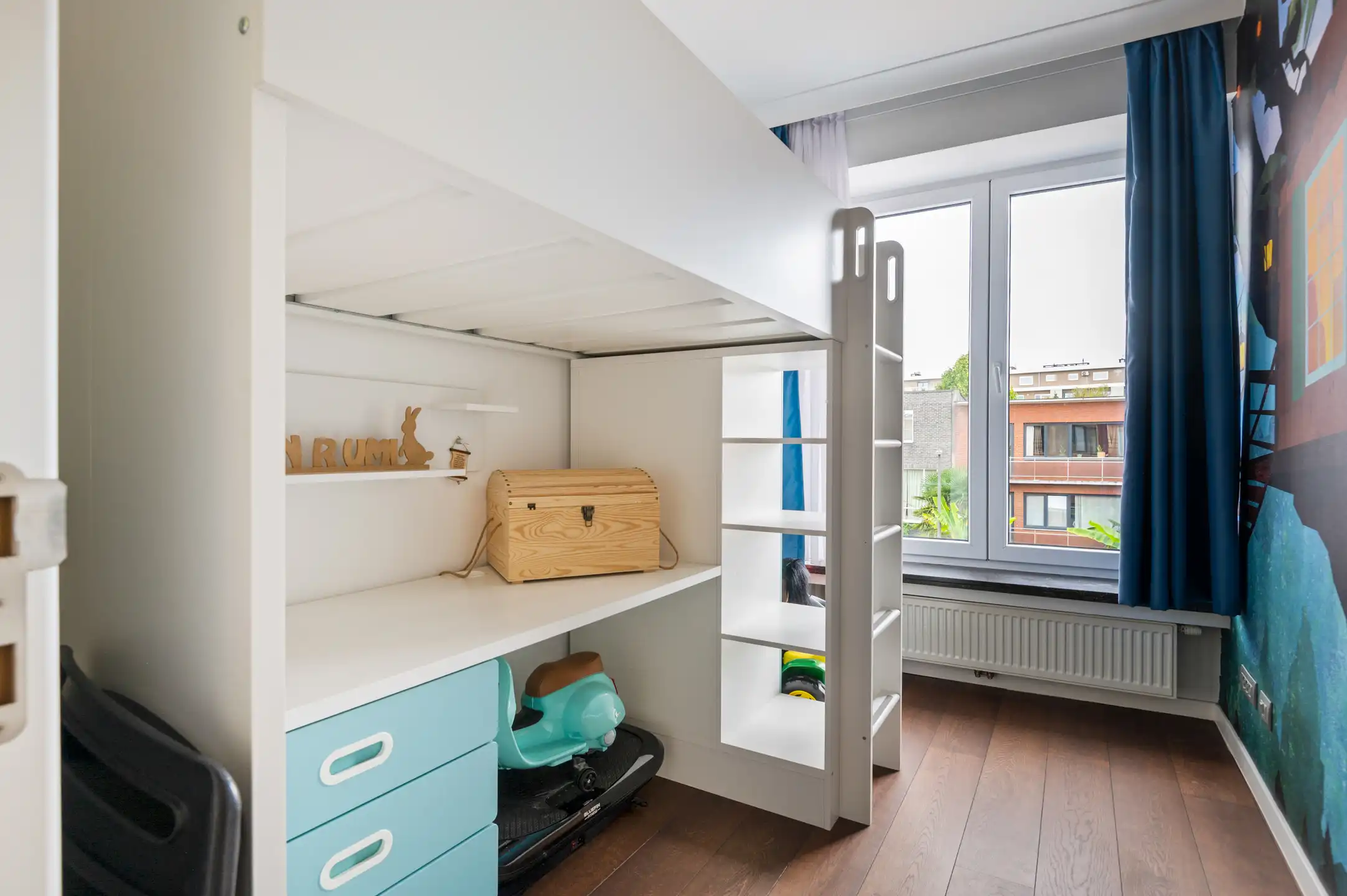 Instapklare luxewoning (235 m²!) met garage en zonnige tuin foto 26