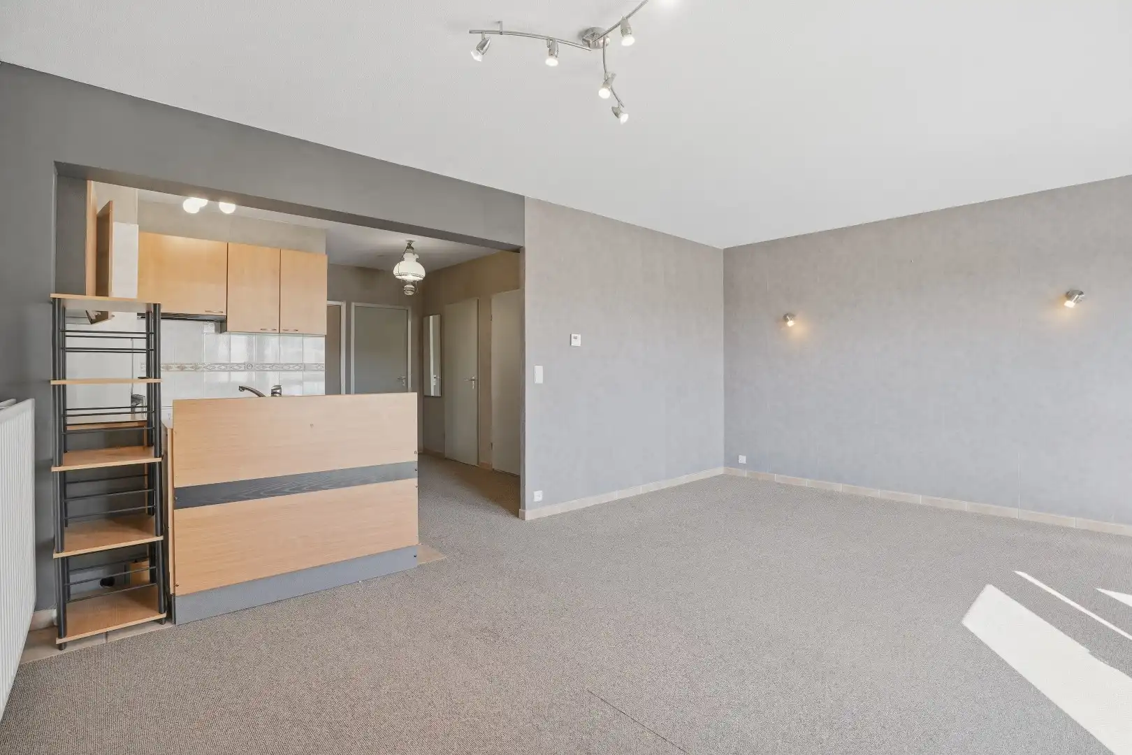 Op te frissen 2-slaapkamerappartement (73m²) te Koksijde Sint-Idesbald.  foto 8