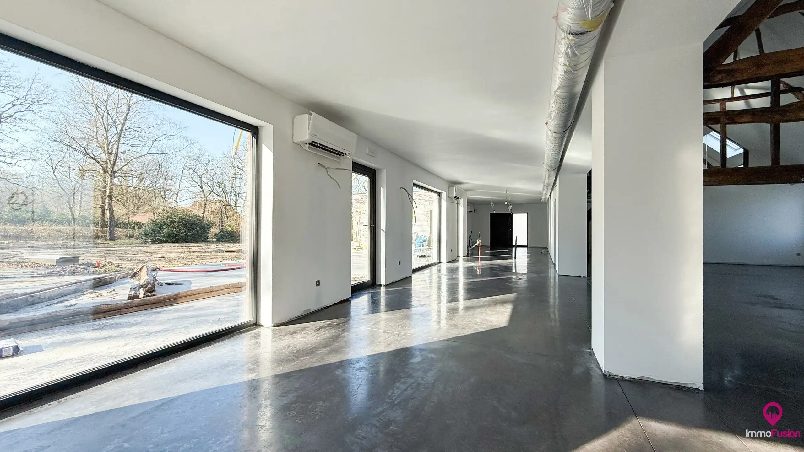 Multifunctioneel horecapand op een perceel van 1.9 hectare! foto 16