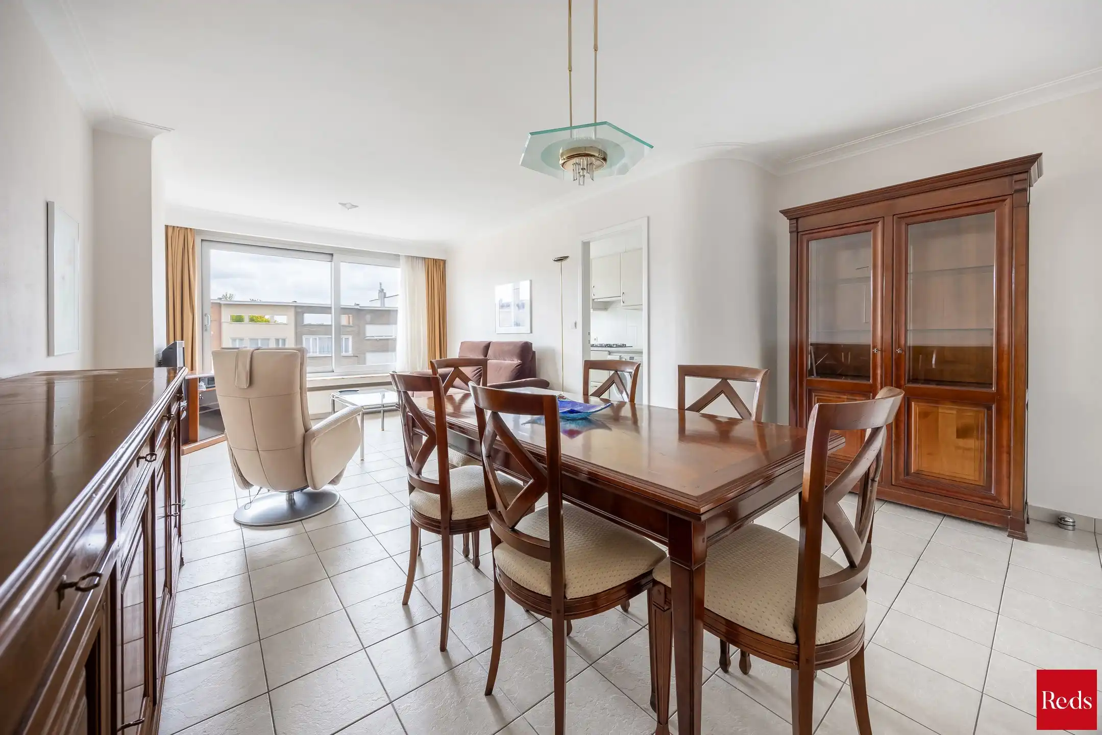 zeer verzorgd appartement met 2 slaapkamers, terras en garage foto 3