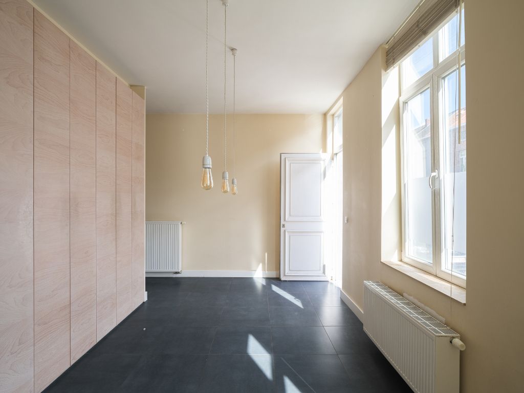 ()=>{if(producerUpdateValueVersion(node),producerAccessed(node),node.value===ERRORED)throw node.error;return node.value} Spaarstraat 3 - 9000 Gent