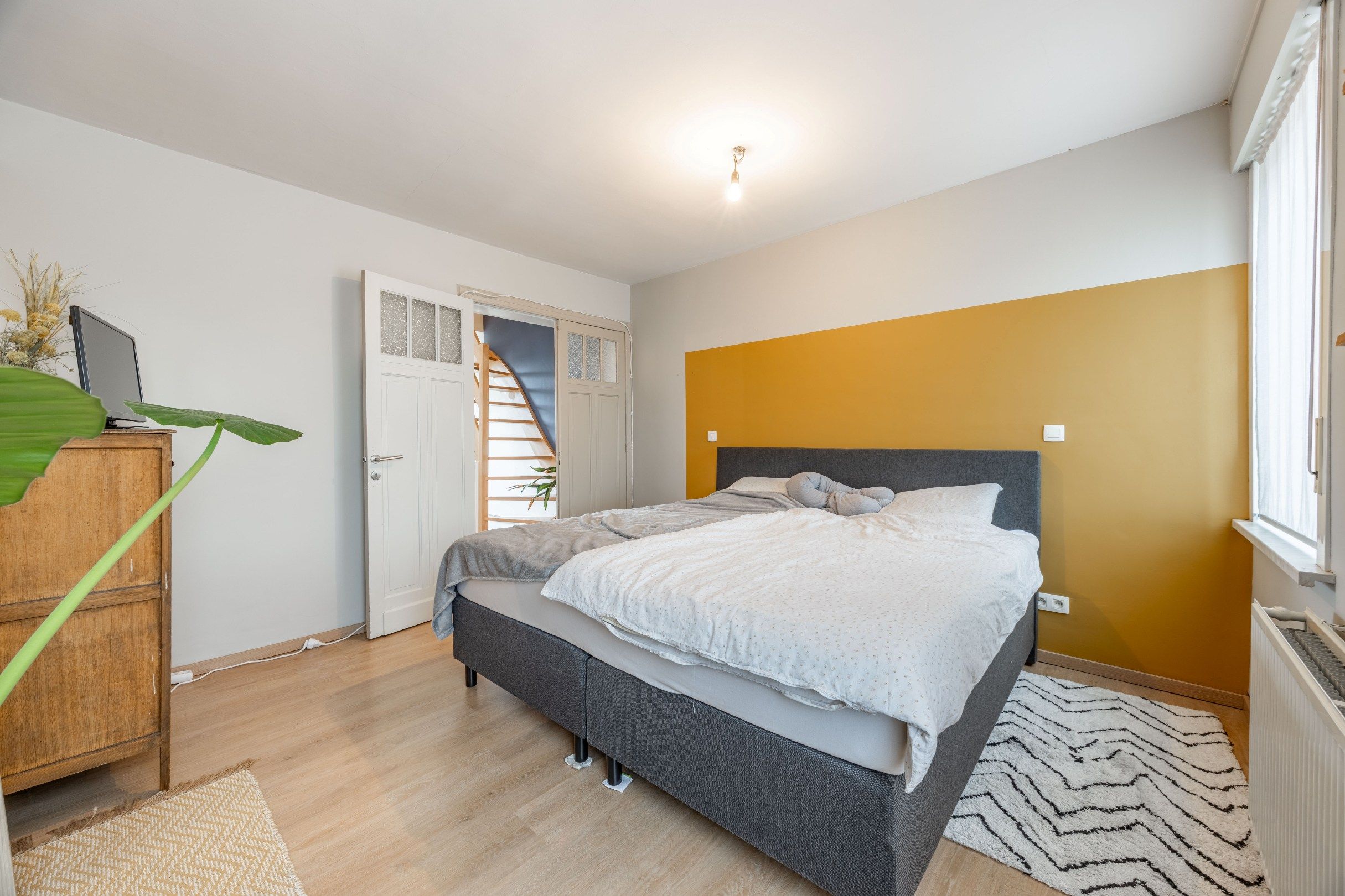 Gerenoveerde rijwoning met tuin foto 13