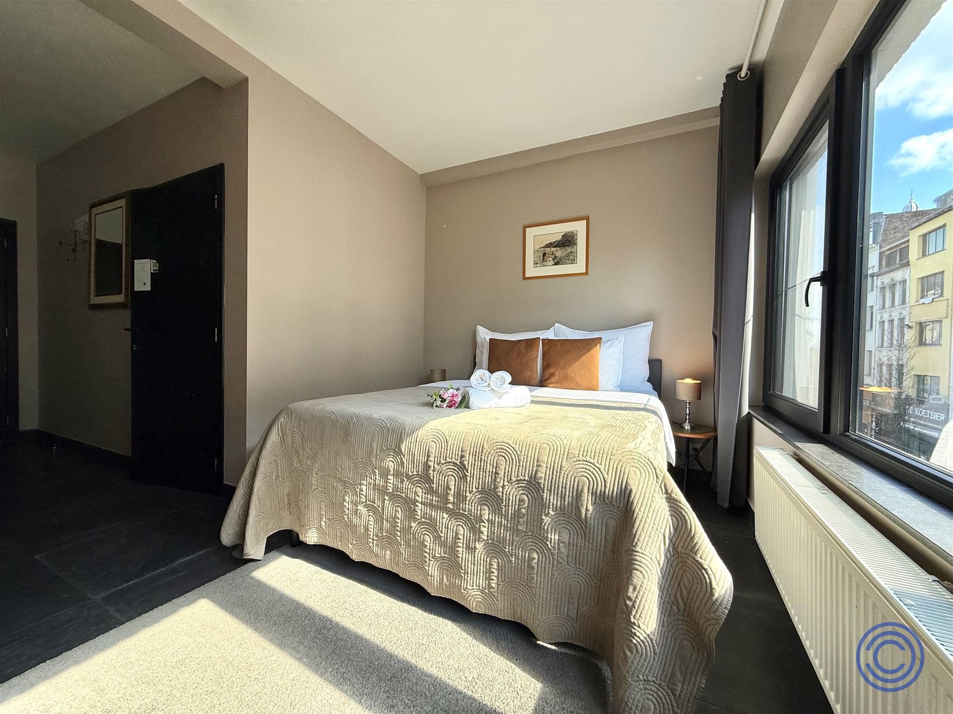 Vergund en instapklaar pand met handelspand en 3 studio's voor Airbnb! foto 5