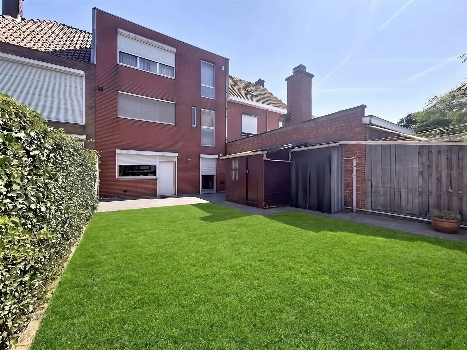 Instapklare woning op toplocatie in Belsele! foto 5