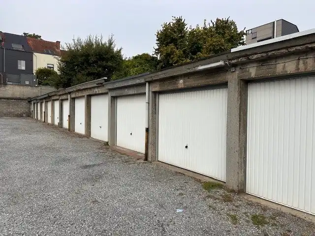 Gesloten garagebox in centrum Leuven foto 2