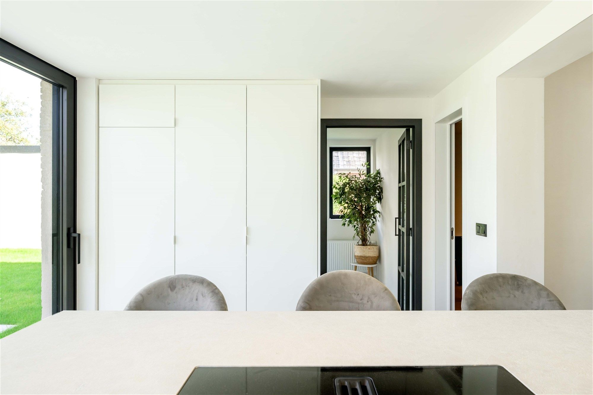 Vrijstaande woning met 3 slaapkamers, garage en tuin foto 9