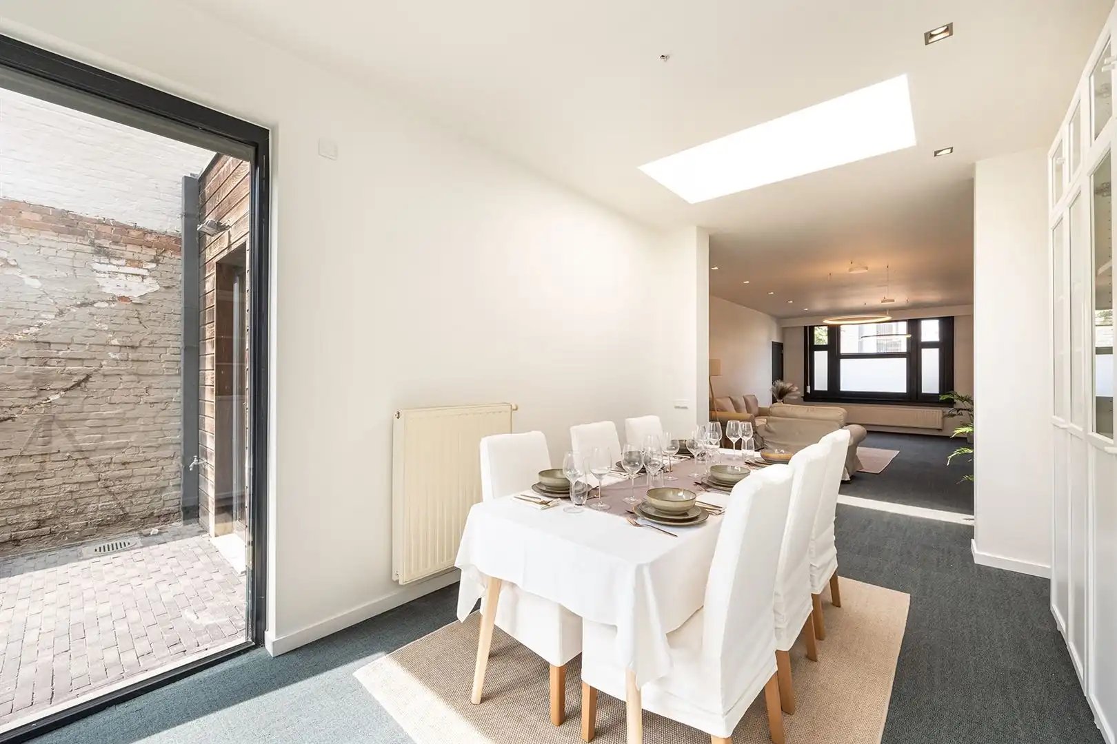 Instapklare herenwoning met privéparking, zonnepanelen en zuidgerichte patio foto 10