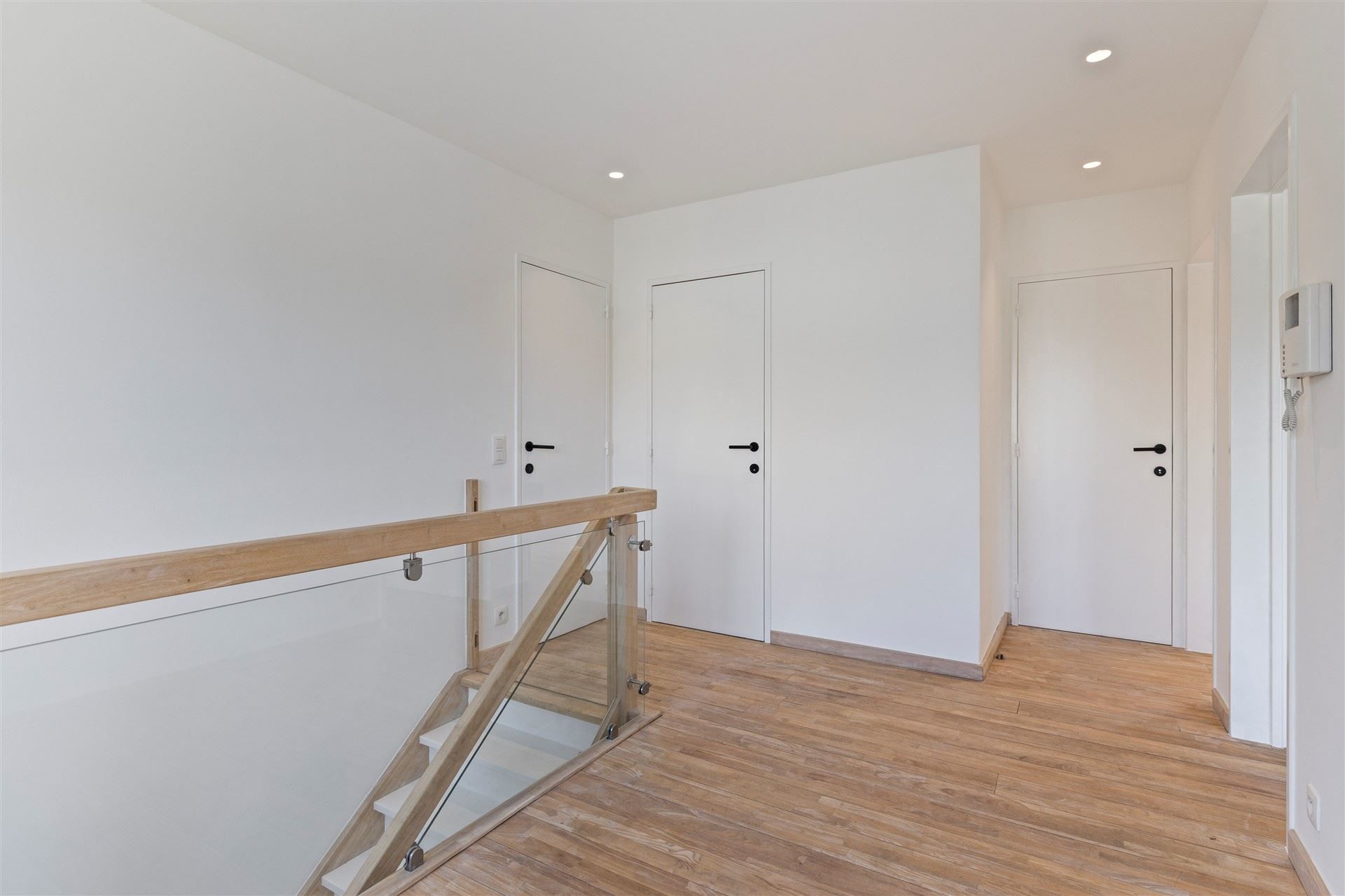 Top-notch gerenoveerde villa met 4 slaapkamers en 3 badkamers op 705m² met zuidtuin foto 24