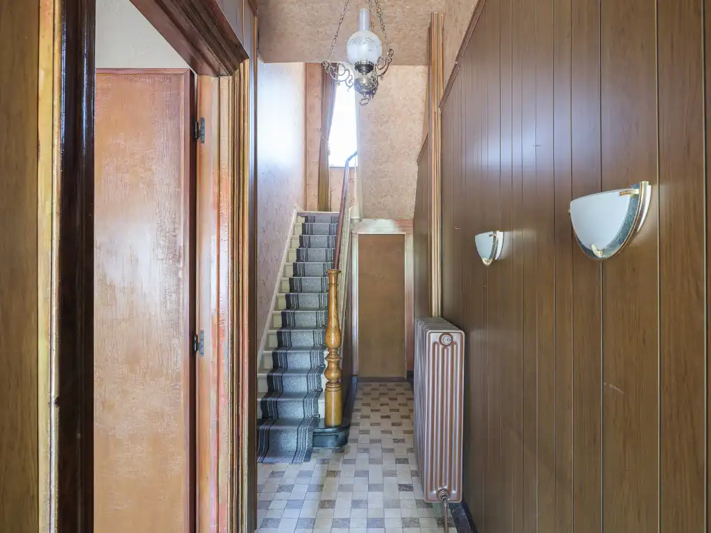 Te renoveren herenwoning met vier slaapkamers en stadstuin nabij het Keizerpark. foto 8