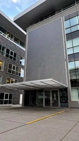 Standalone kantoorgebouw te koop langs R4 in Merelbeke-Melle foto 2