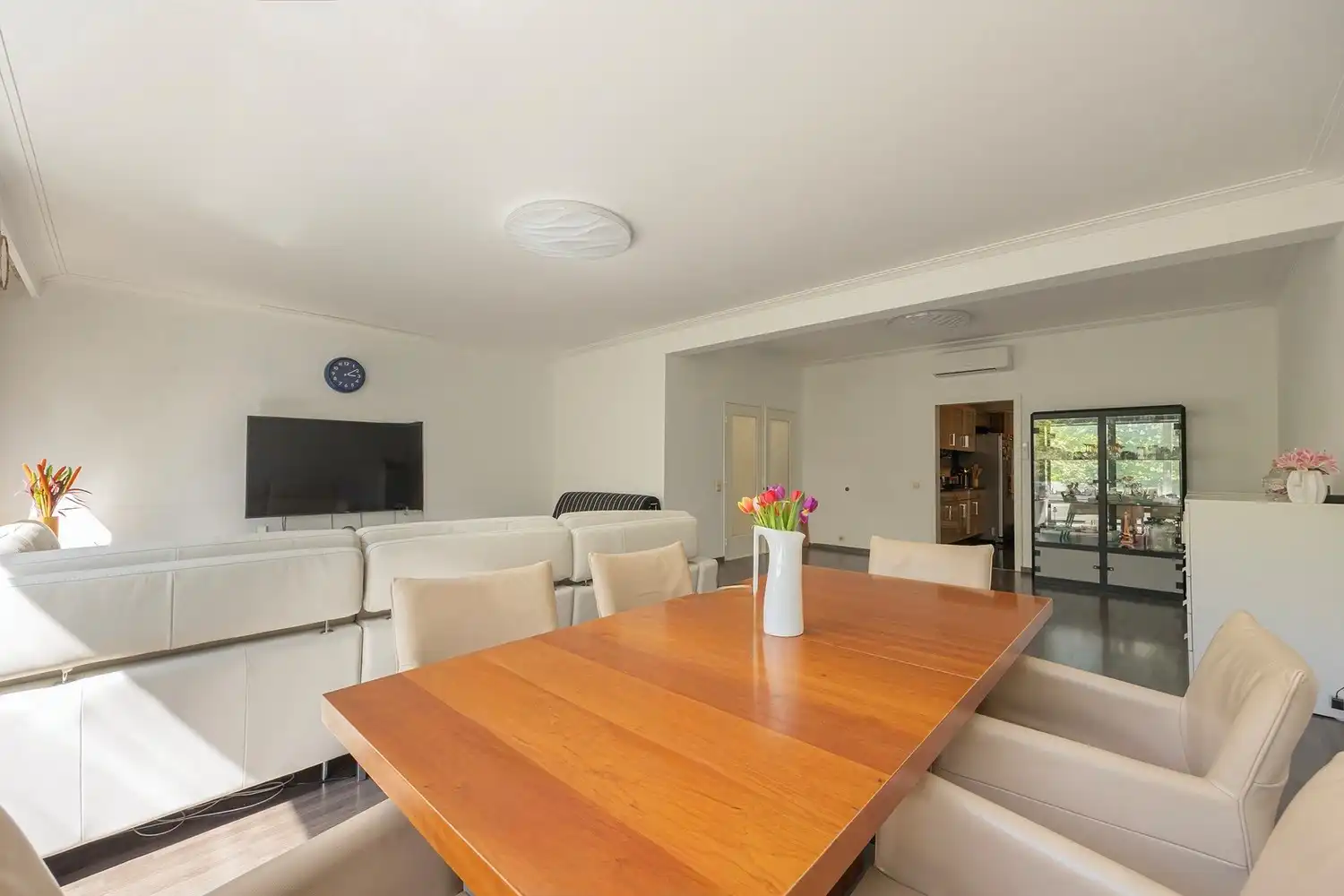 Ruim en instapklaar 2-slaapkamer appartement op toplocatie aan het Stadspark met terras, EPC B! foto 7