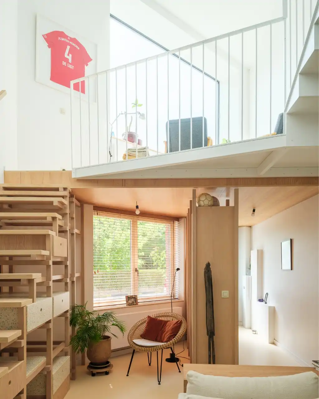 Architecturale gezinswoning met drie slaapkamers, zicht op water en groen, vlak bij de Coupure. foto 8