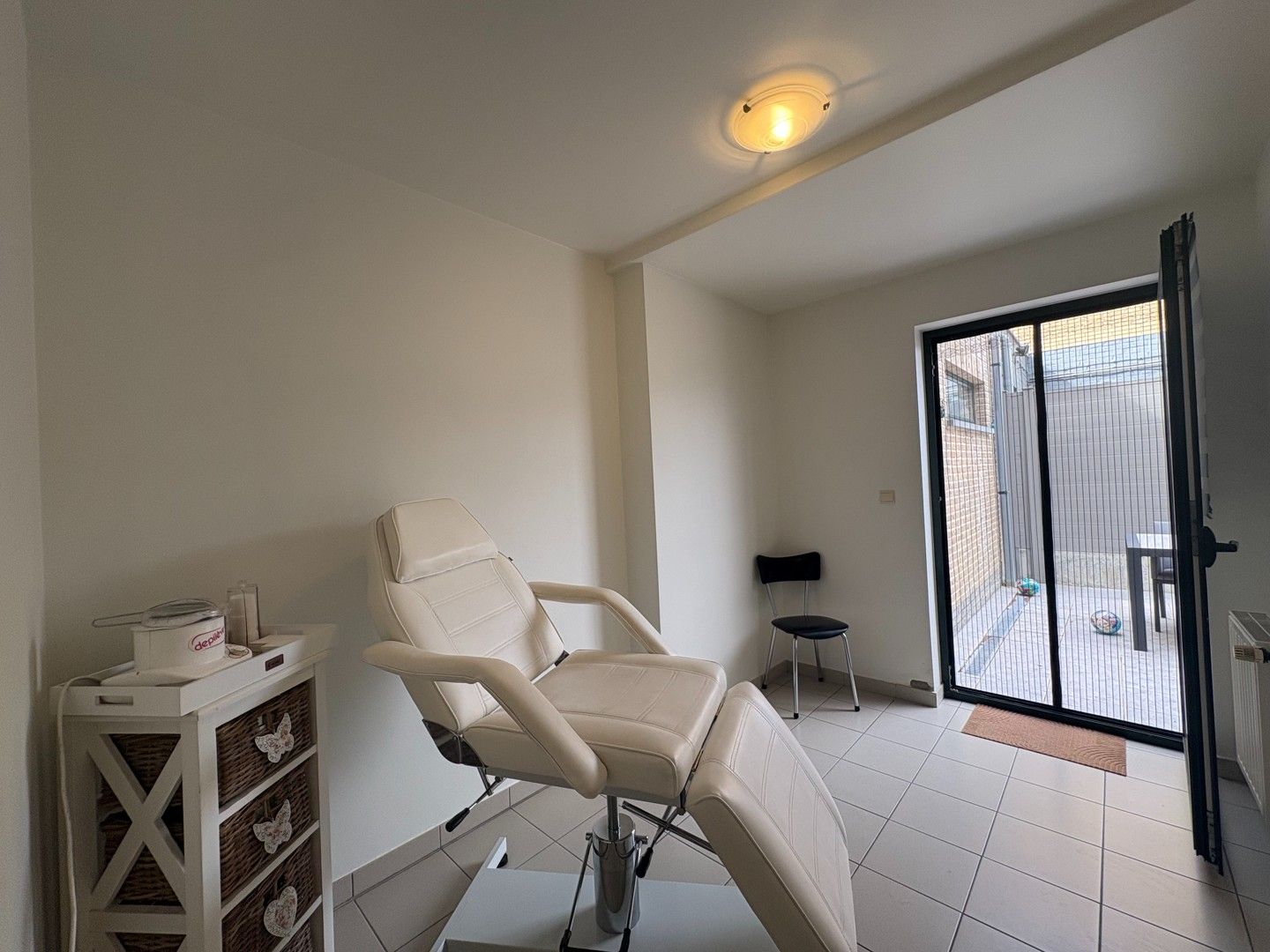 Gunstig gelegen hoek-appartement op wandelafstand van centrum Ninove foto 8