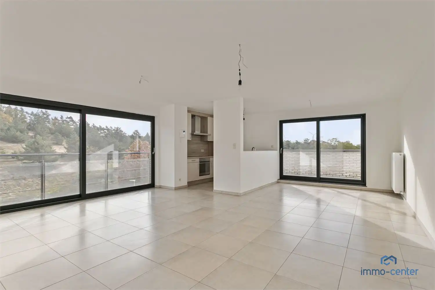 Modern twee-slaapkamer appartement te huur te Genk! foto 5