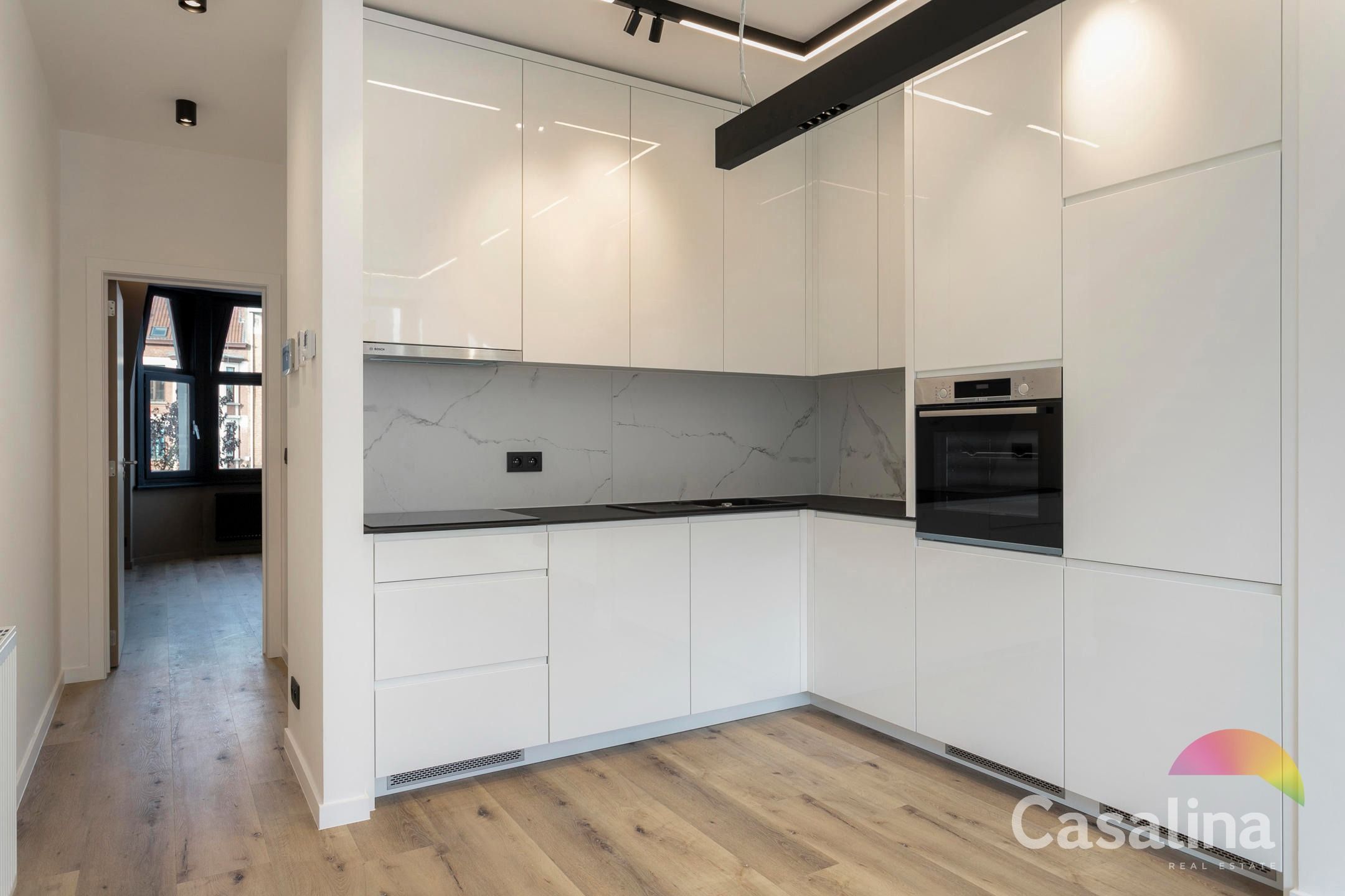 Prachtig high-end renovatieproject - 1 slpk met groot terras foto 7