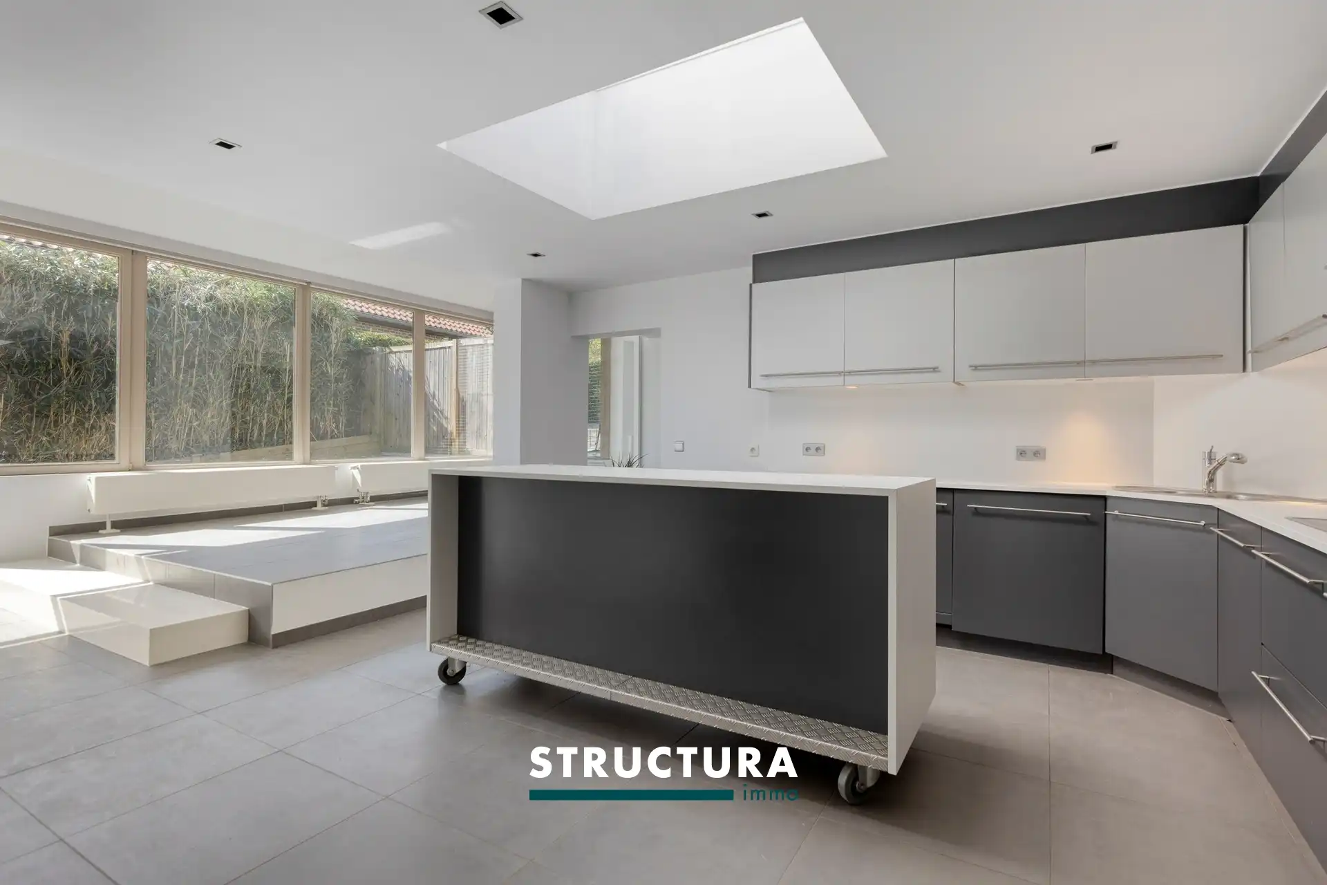 Woning met zwembad  foto 9