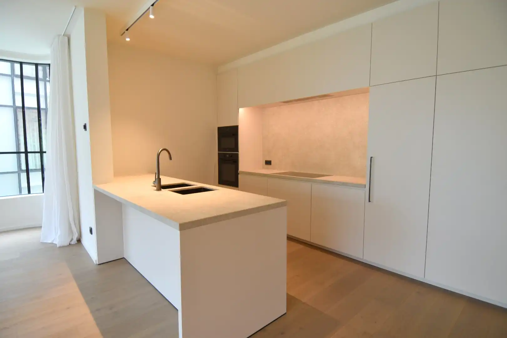 Wonen aan de Broeltorens in een luxe appartement foto 4