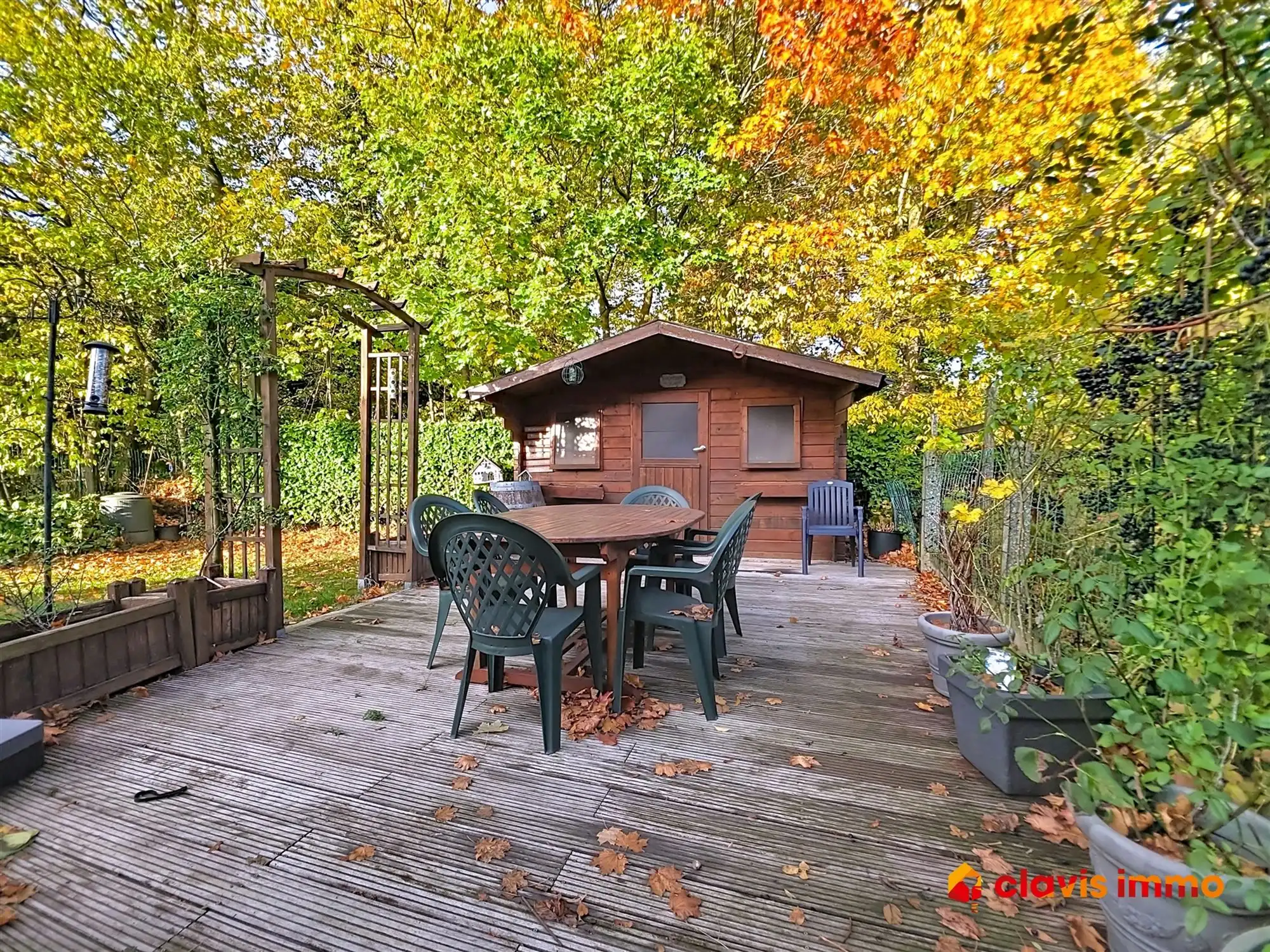 Halfopen-bebouwing in een rustige buurt foto 3