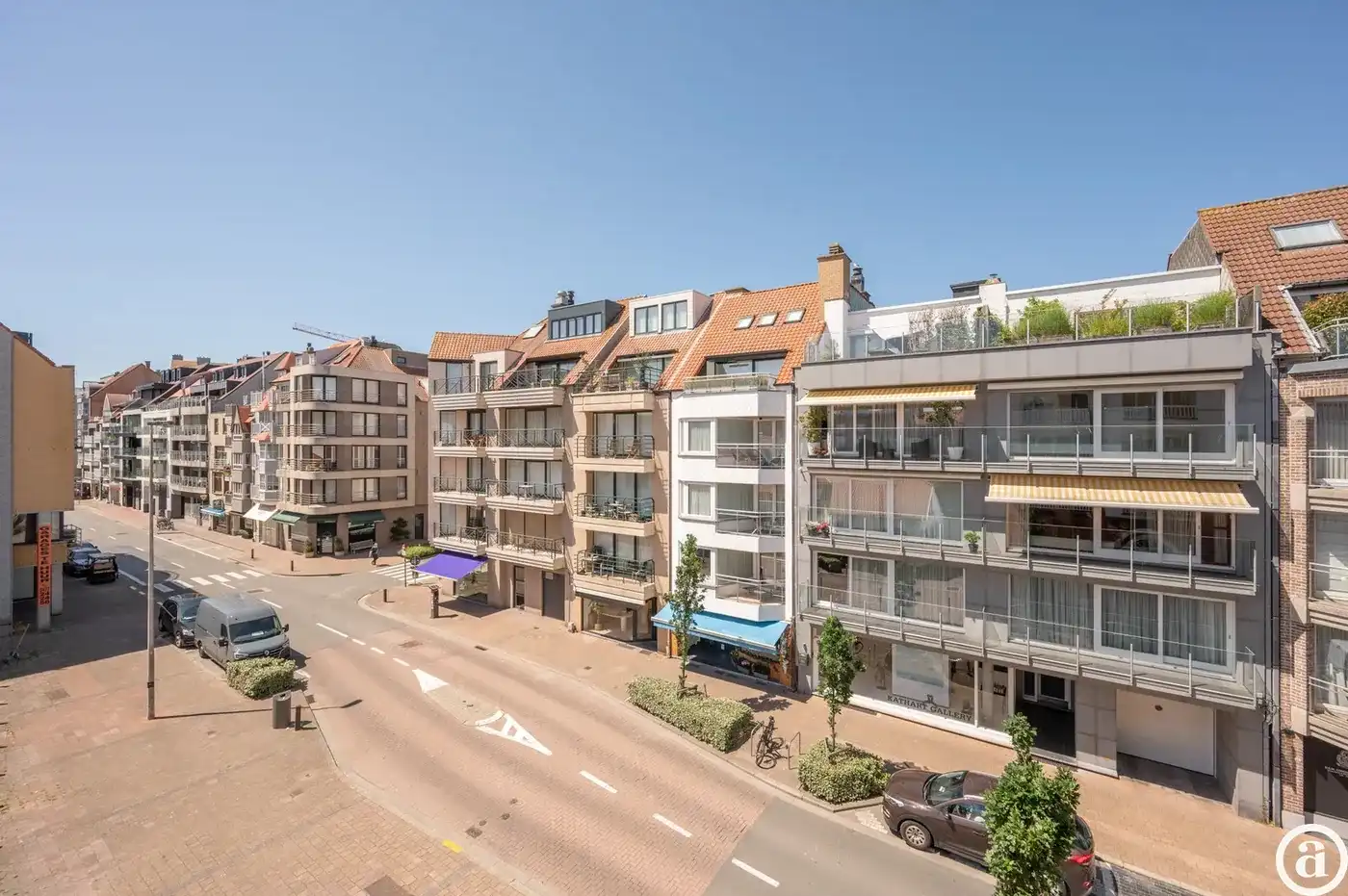Ruim & instapklaar appartement met 3 slaapkamers [Zoutelaan] foto 2