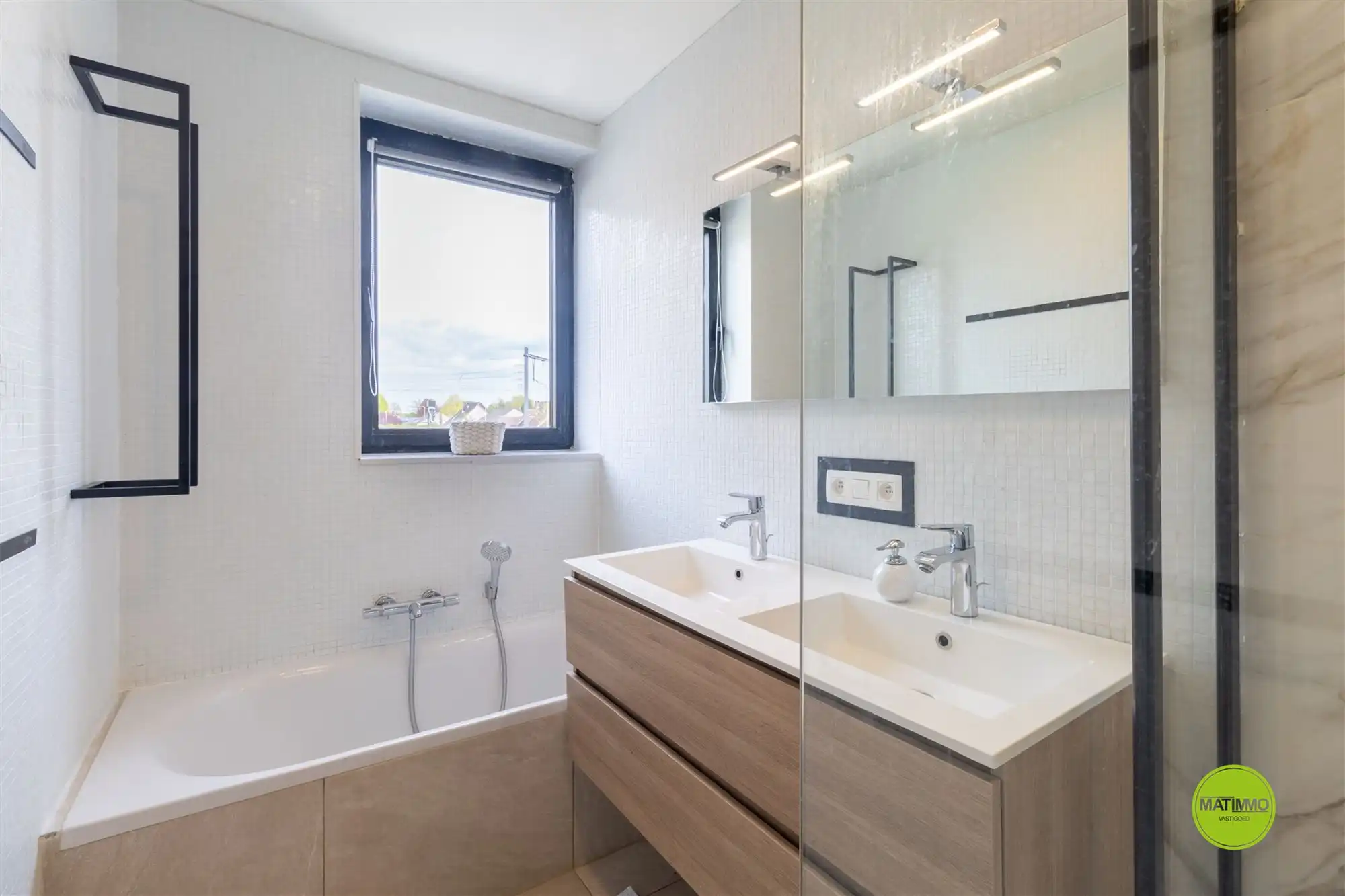 Moderne BEN-woning met 3 slaapkamers op toplocatie foto 14