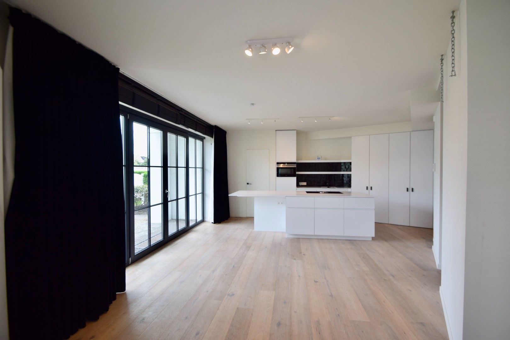 Lumineus en luxueus hoekappartement in een villaresidentie in Duinenwater. foto 5
