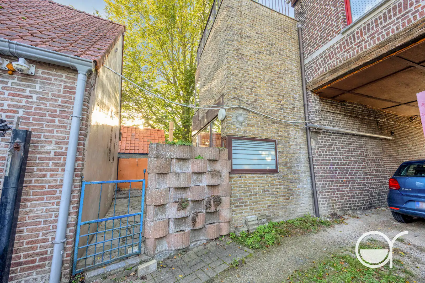 Te renoveren architectenwoning met karakter, koertje en dakterras in Bottelare foto 27