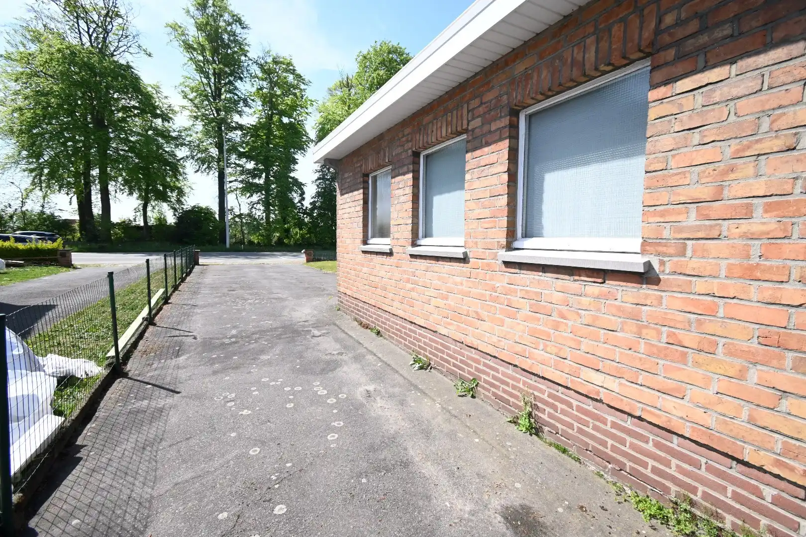 Alleenstaande woning met garage en tuin  foto 8