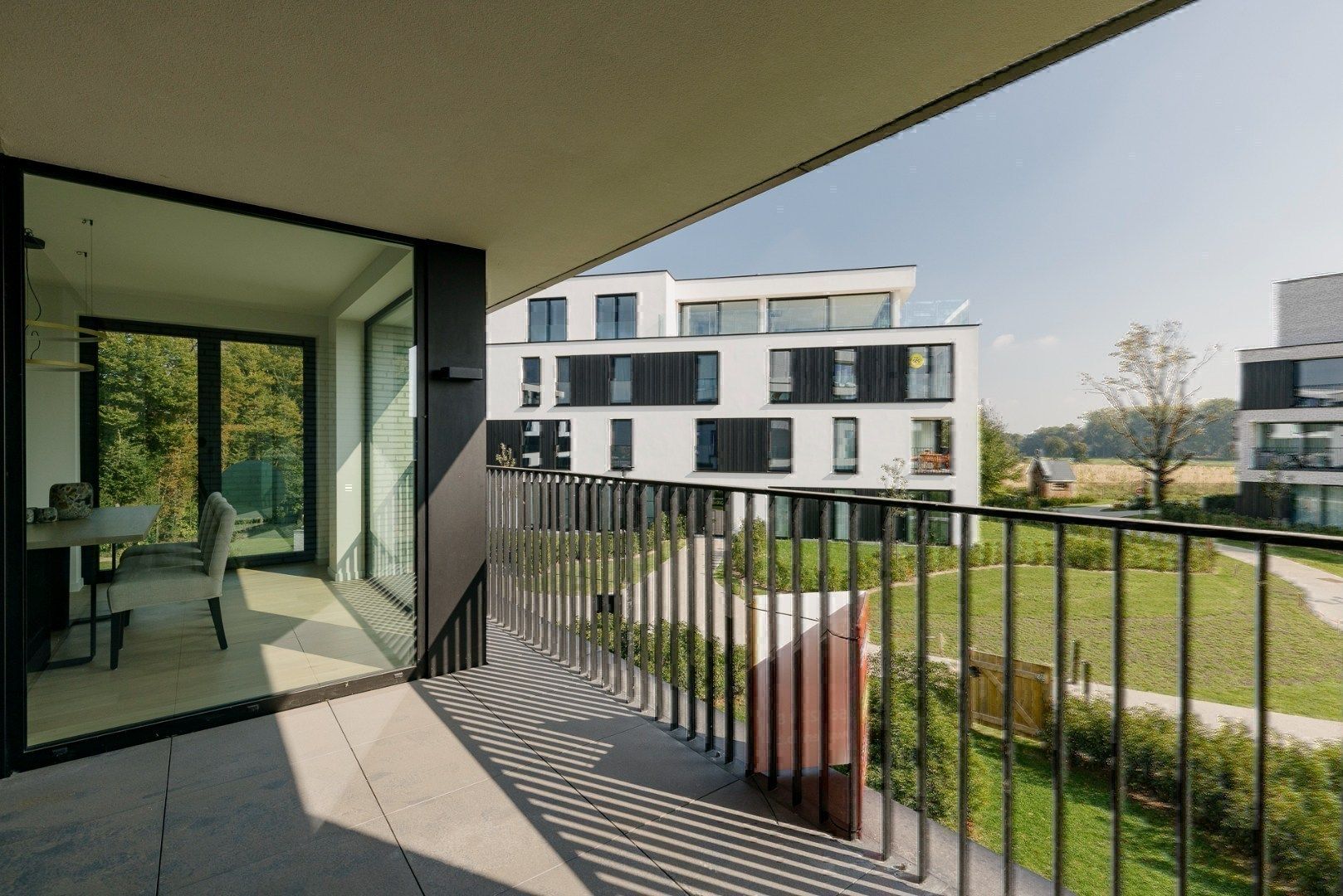 Instapklaar appartement in het groene Park Linde foto 7