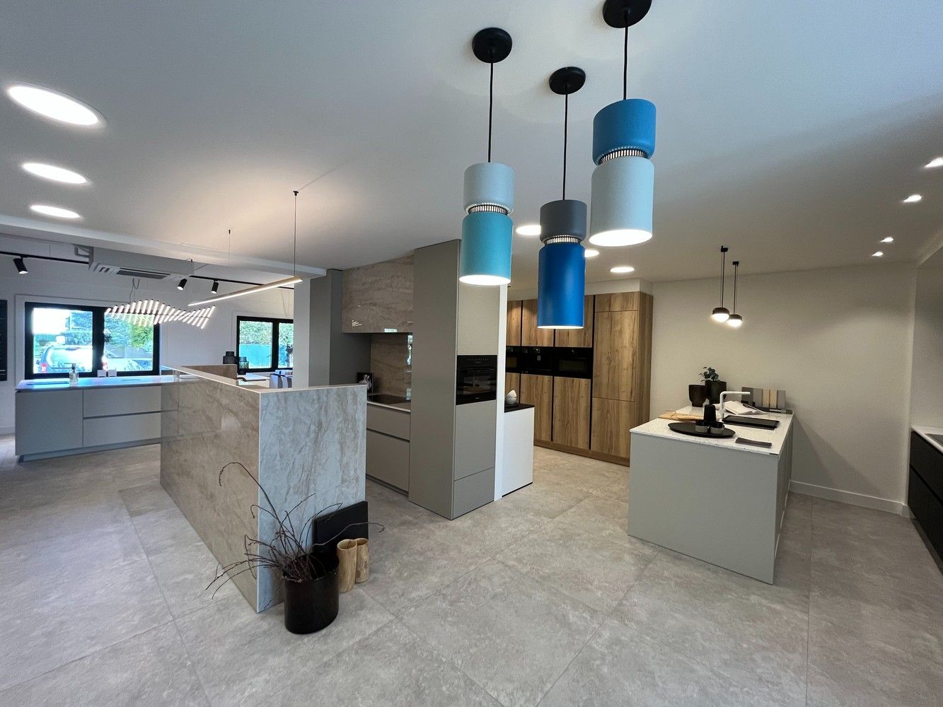 showroom 164m² foto 9
