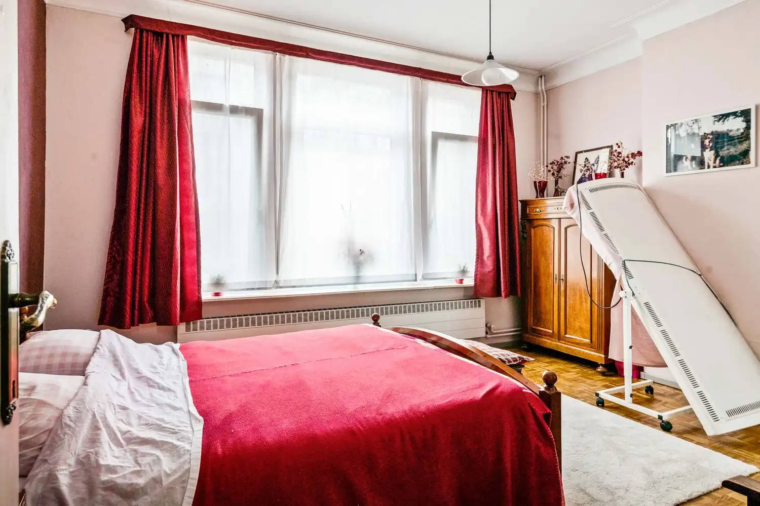 Ruime gezinswoning met 4 slaapkamers op toplocatie in Borgerhout! foto 14