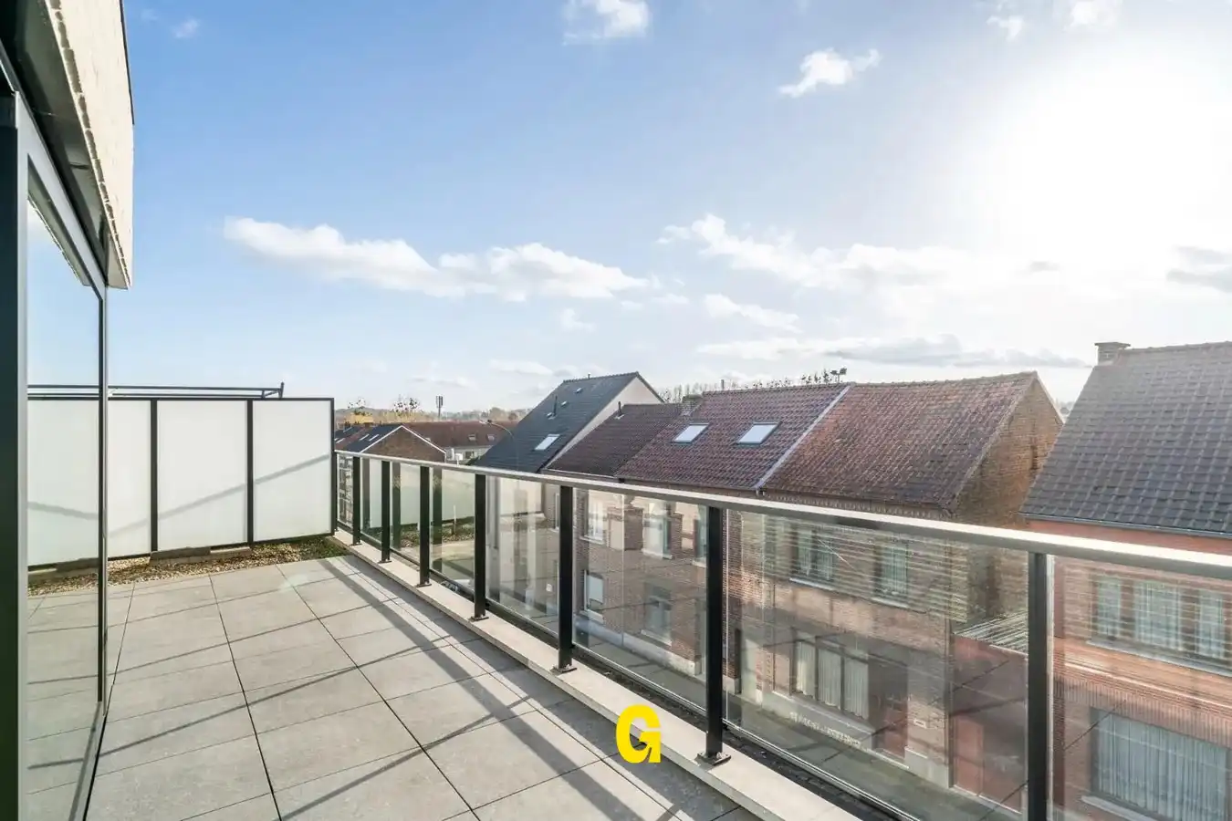 Knap hedendaags dakkappartement met ruime terrassen vlak bij het centrum foto 11
