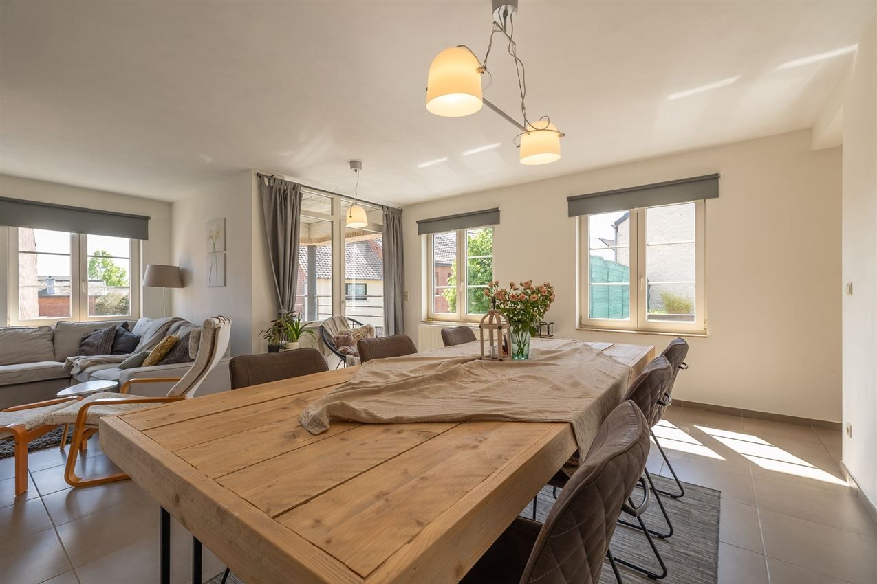 Royale duplex met terras en garage foto 5