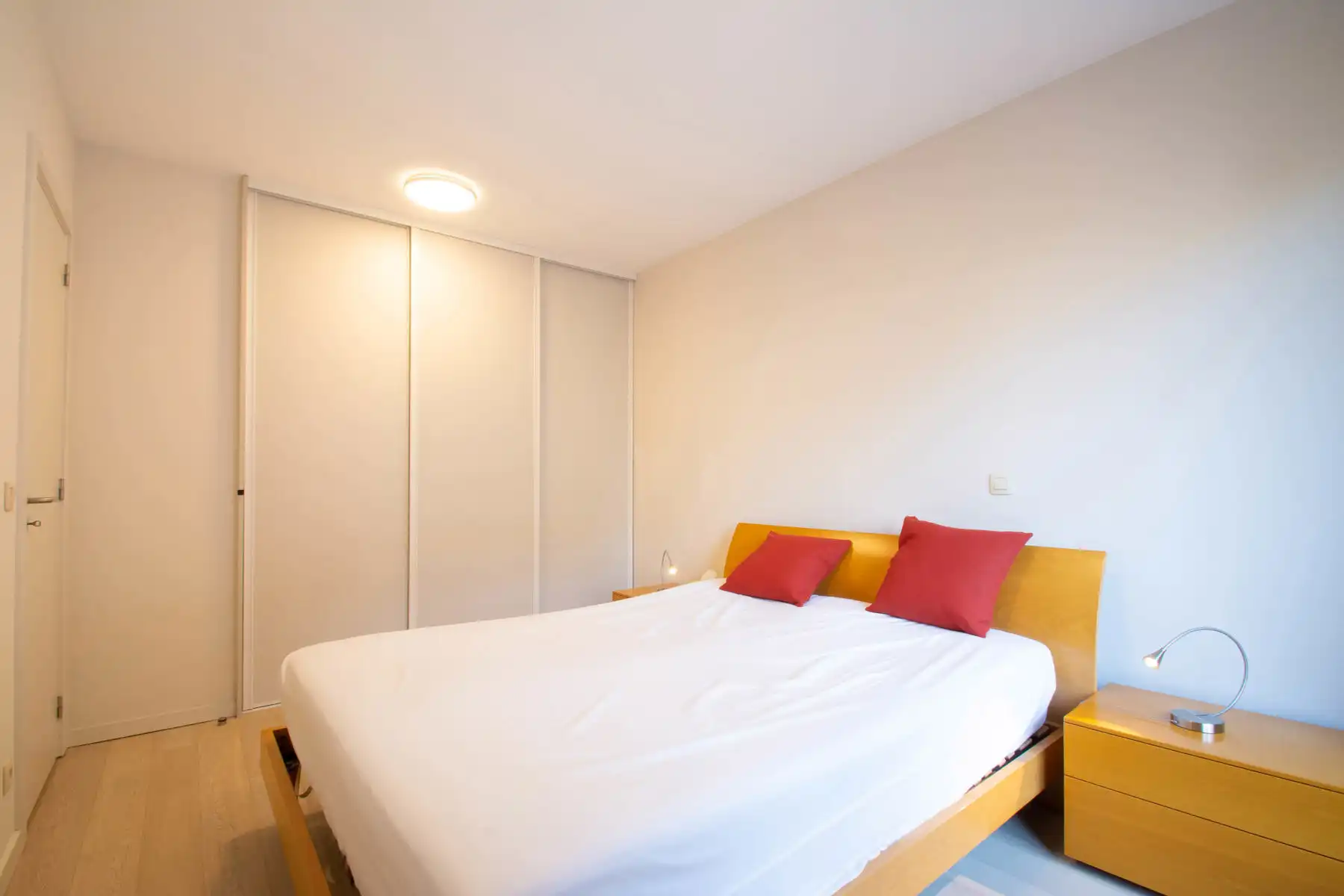 LICHTRIJK - GEMEUBELD 2 slpk app (Europese instellingen) foto 9