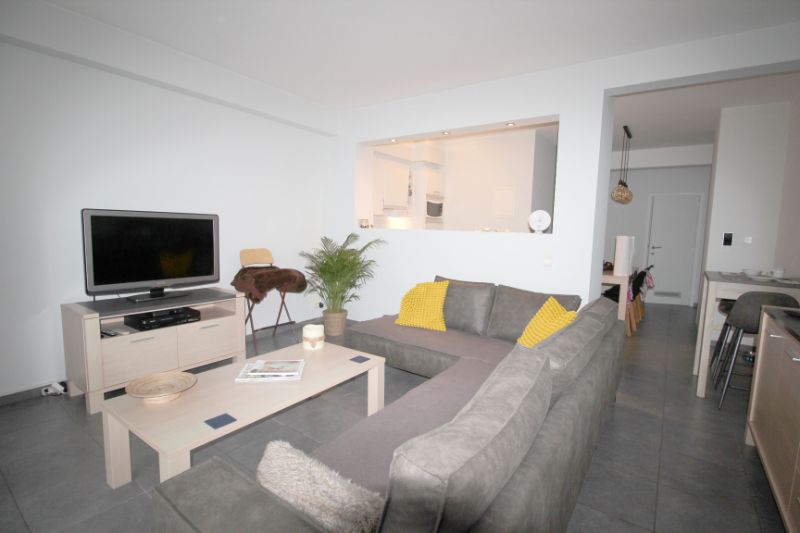 Ruim gemeubeld appartement met 2 slaapkamers foto 4