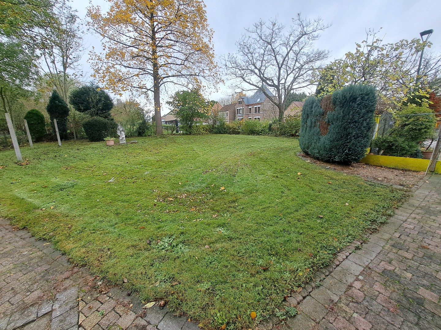 Charmante  woning met tuin op toplocatie te Drieslinter, Staionsplein 4 foto 4