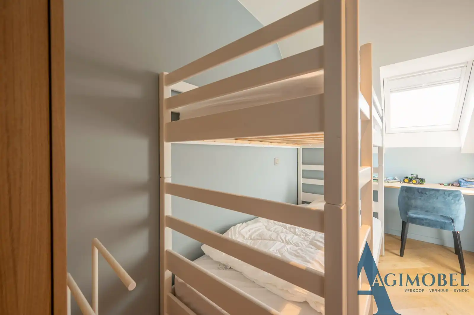 Exclusieve duplex penthouse met  ware vijfsterrenbeleving op een boogscheut van de Zeedijk. foto 19